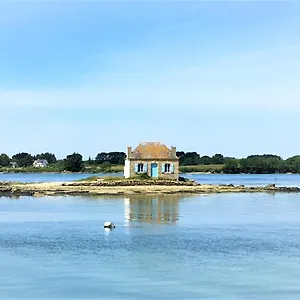 Pierre Et Au Coeur De Saint Cado Belz